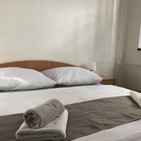 Šport Hotel Bôrik Žilina Buitenkant foto