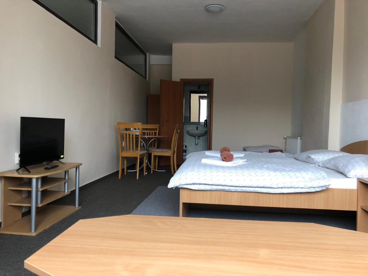 Šport Hotel Bôrik Žilina Buitenkant foto